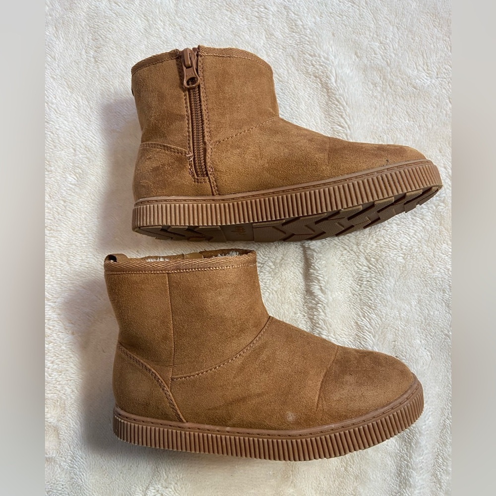 Cat and Jack Kid's Boots Size 12